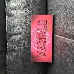 Too Faced Mariale Amor Caliente